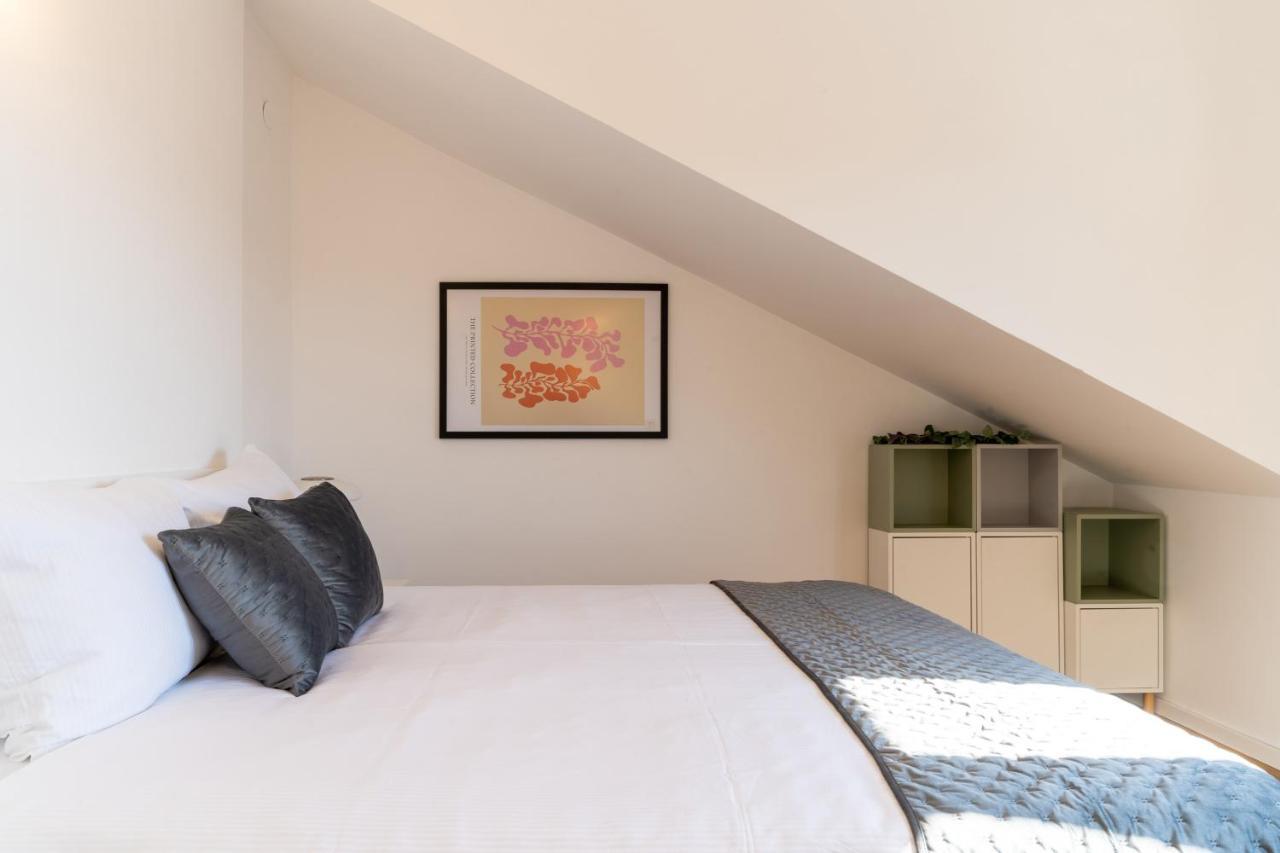 Pepper Penthouse - Luxurious Duplex Apartment, 50M From The Bacvice Sand Beach Split Bagian luar foto