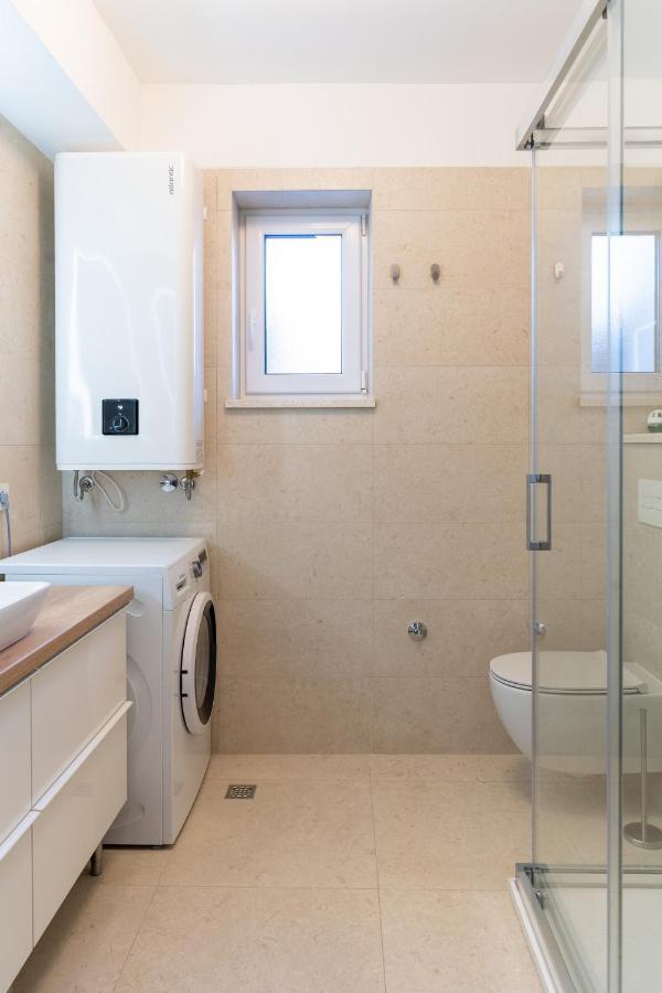 Pepper Penthouse - Luxurious Duplex Apartment, 50M From The Bacvice Sand Beach Split Bagian luar foto